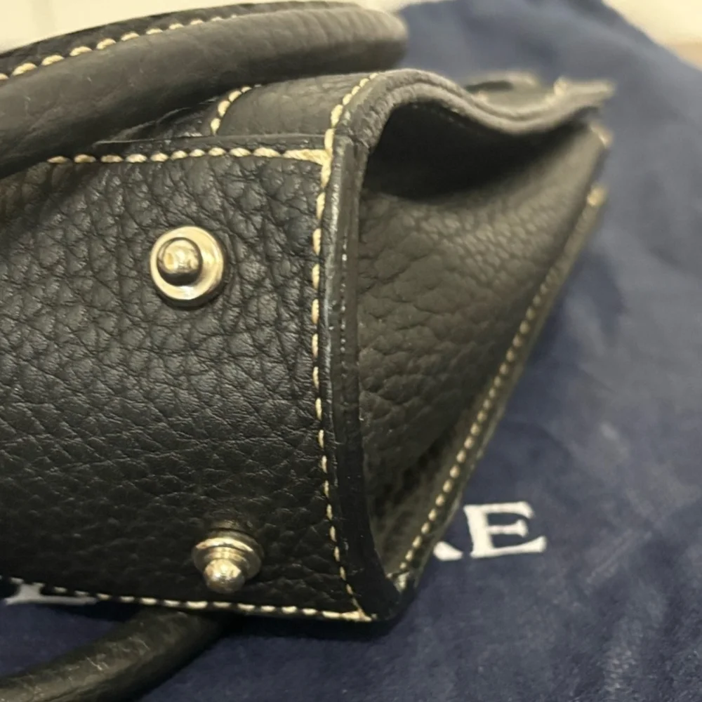 Dooney & Bourke Black Pebbled Leather Shouder Bag with Blue Duck Hangtag - Picture 6 of 11